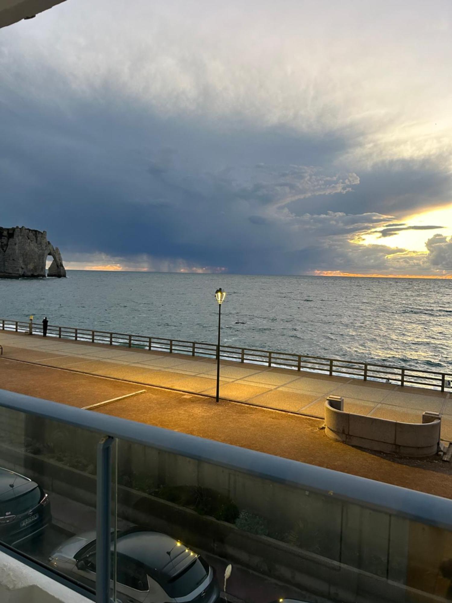 Villa Des Peintres Etretat Luaran gambar